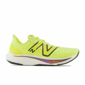 Chaussures de Running pour Adultes New Balance Fuelcell Rebel Jaune Homme